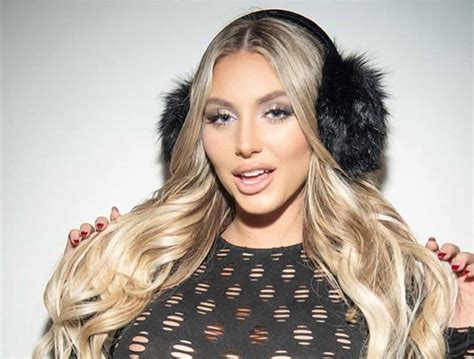 Kayley Gunner Net Worth, Bio, Age, Height, Wiki [Updated 2022].